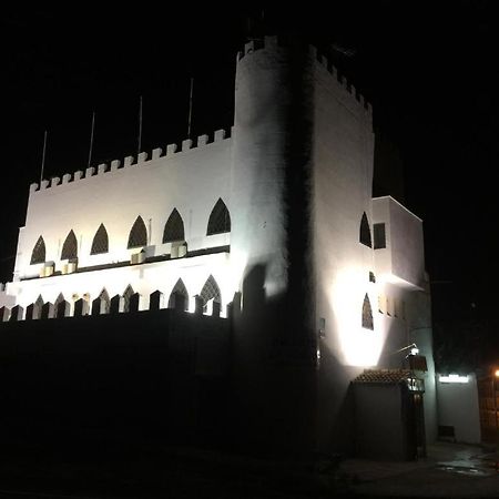 Hostal El Castillo Alcalá de Guadaira Exterior foto